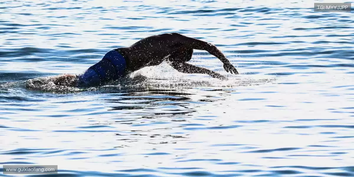 巅峰对决，谁主沉浮？🔥⚽️🏀